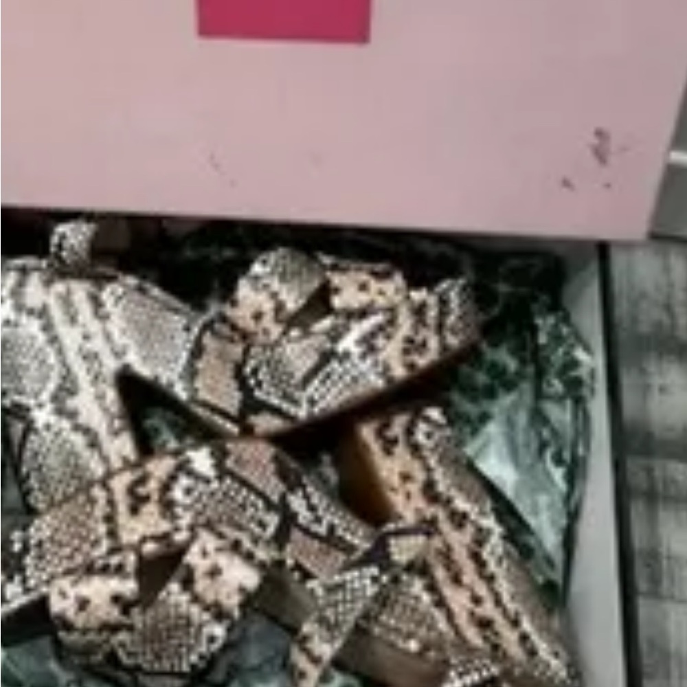 Kate spade size 10. Platforms.